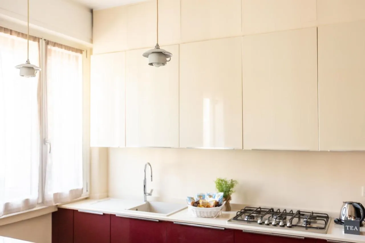 Rosselli 13 Milan Apartment Italy