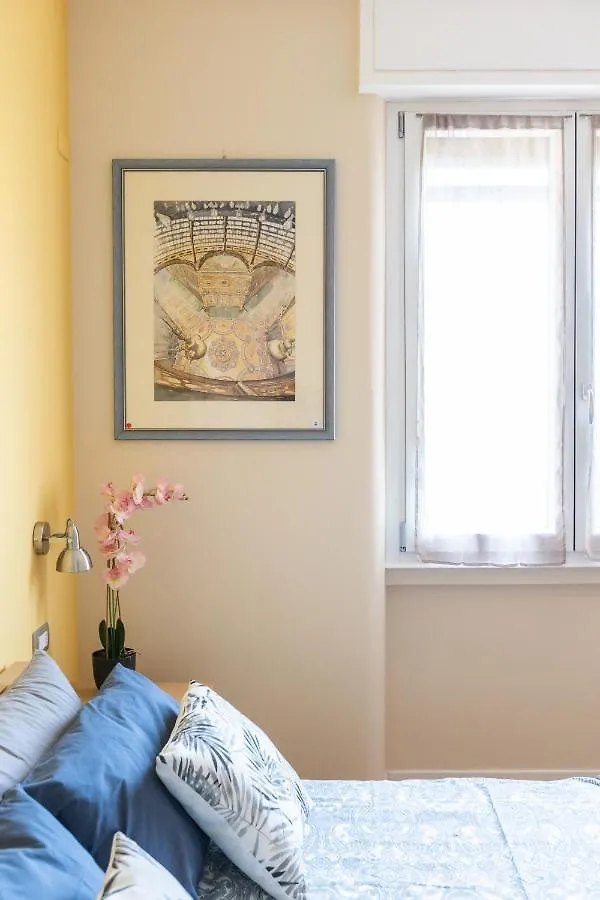 Rosselli 13 Milan Apartment Italy